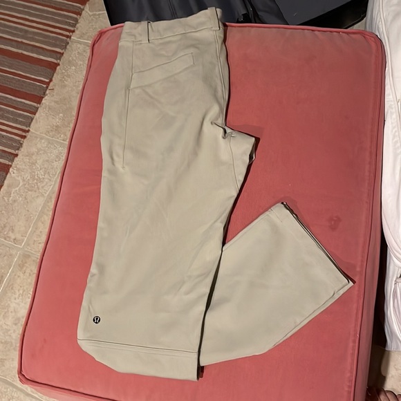 Lululemon khaki golf pants 30x32 - Picture 4 of 4